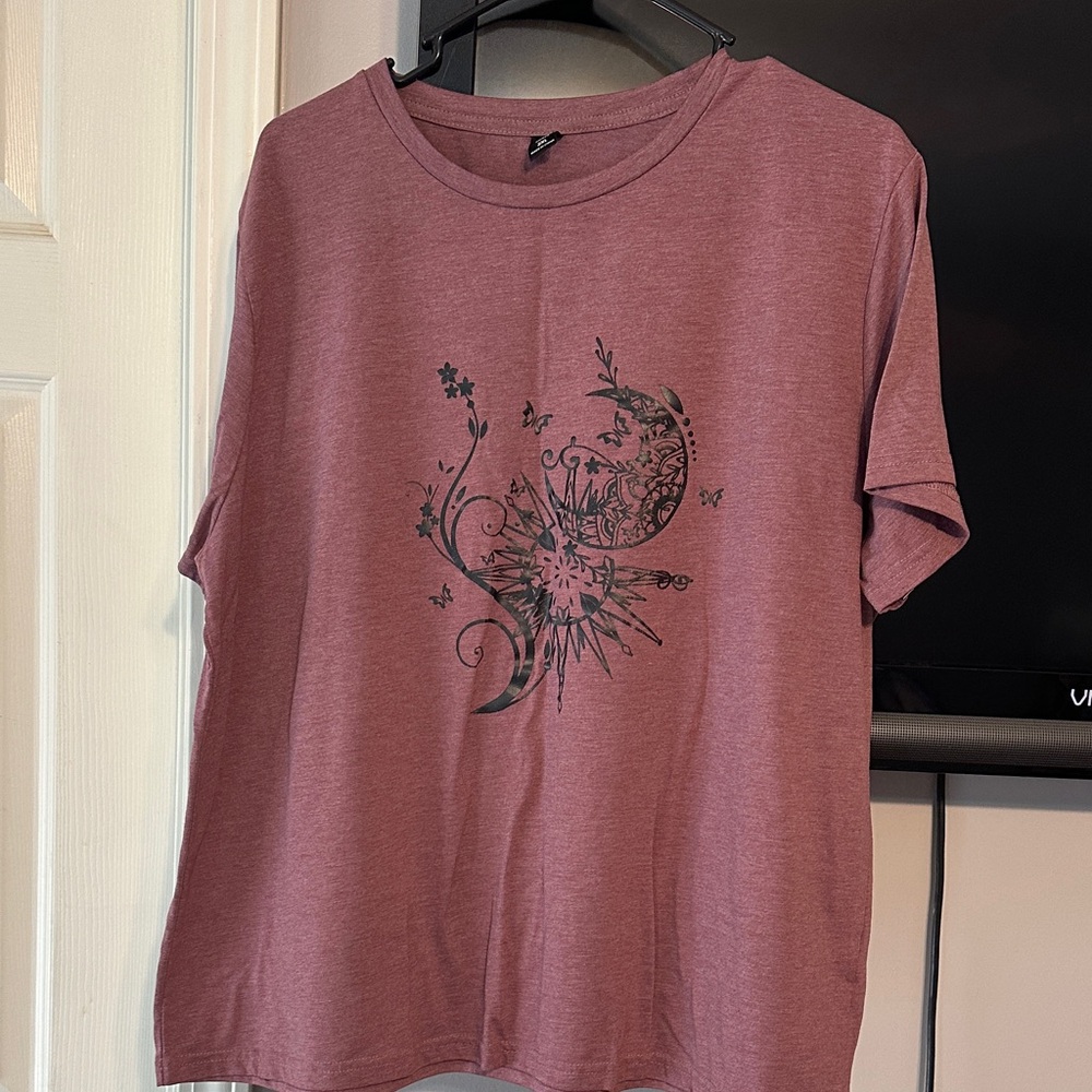 SHEIN Mauve Graphic Short Sleeve Tee